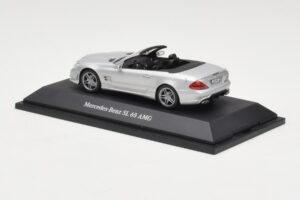 Mercedes SL 65 AMG R230 Silver Minichamps 1:43 B66960601 Metall — bild 3 av 4