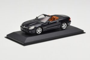 Mercedes SL R230 Svart Minichamps 1:43 B66961922 Metall — bild 2 av 4
