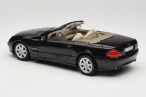 Mercedes SL R129 Svart Minichamps 1:18 B66962171 Metall — bild 9 av 11