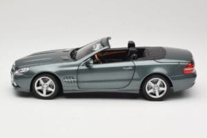 Mercedes SL R230 Amiant Green Minichamps 1:18 B66962389 Metall — bild 4 av 8