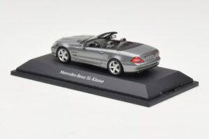 Mercedes SL R230 Palladium Silver Metallic Minichamps 1:43 B66962390 Metall — bild 3 av 4