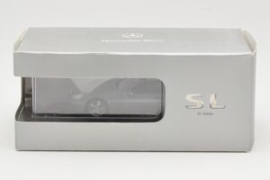 Mercedes SL R230 Palladium Silver Metallic Minichamps 1:43 B66962390 Metall — bild 4 av 4