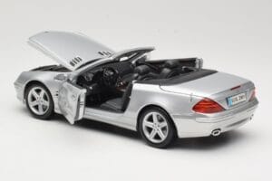 Mercedes SL R230 Silver Maisto 1:18 B66962125 Metall — bild 5 av 8