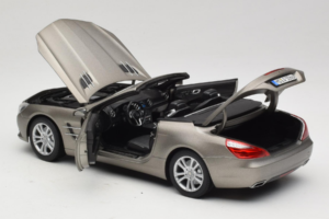 Mercedes SL500 R231 Dark Grey Matt Norev 1:18 183590 Metall — bild 6 av 9
