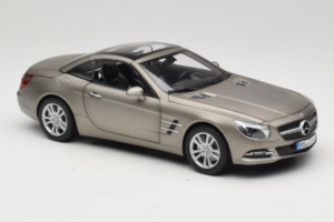 Mercedes SL500 R231 Dark Grey Matt Norev 1:18 183590 Metall — bild 7 av 9