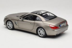 Mercedes SL500 R231 Dark Grey Matt Norev 1:18 183590 Metall — bild 8 av 9
