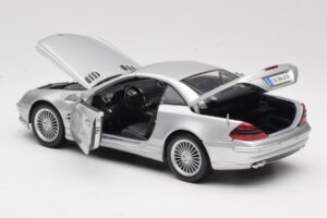 Mercedes SL55 AMG R230 Silver Maisto 1:18 36894 Metall — bild 5 av 8