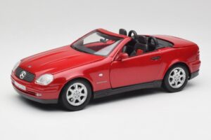 Mercedes SLK 230 R170 Röd Maisto 1:18 56023 Metall