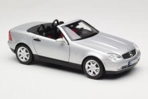 Mercedes SLK R170 Brilliant Silver Norev 1:18 183020 Metall — bild 7 av 9