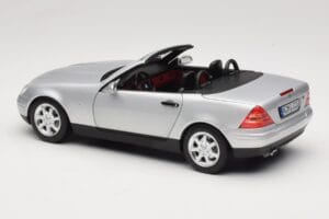 Mercedes SLK R170 Brilliant Silver Norev 1:18 183020 Metall — bild 8 av 9