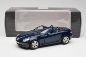 Mercedes SLK R171 Blå Maisto 1:18 B66962190 Metall — bild 8 av 8