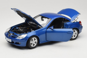 Mercedes SLK R171 Blue Metallic Minichamps 1:18 100033131 Metall — bild 3 av 11