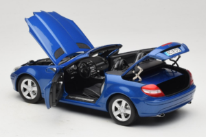 Mercedes SLK R171 Blue Metallic Minichamps 1:18 100033131 Metall — bild 7 av 11