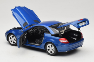 Mercedes SLK R171 Blue Metallic Minichamps 1:18 100033131 Metall — bild 8 av 11