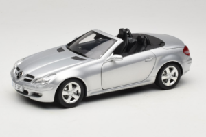 Mercedes SLK R171 Silver Minichamps 1:18 B66962318 Metall
