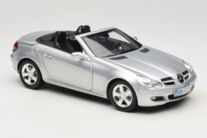 Mercedes SLK R171 Silver Minichamps 1:18 B66962318 Metall — bild 7 av 9