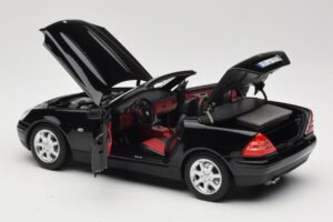 Mercedes SLK200 R170 Svart Norev 1:18 B66040714 Metall — bild 6 av 9
