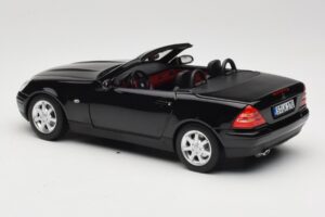Mercedes SLK200 R170 Svart Norev 1:18 B66040714 Metall — bild 8 av 9