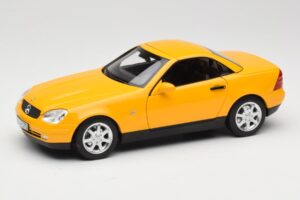 Mercedes SLK200 R170 Gul Norev 1:18 B66040713 Metall — bild 3 av 9
