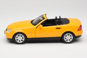Mercedes SLK200 R170 Gul Norev 1:18 B66040713 Metall — bild 5 av 9