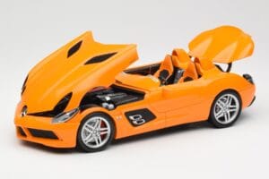 Mercedes SLR McLaren C199 Stirling Moss AMG Solarbeam Metallic Minichamps 1:18 100038400 Metall — bild 2 av 8