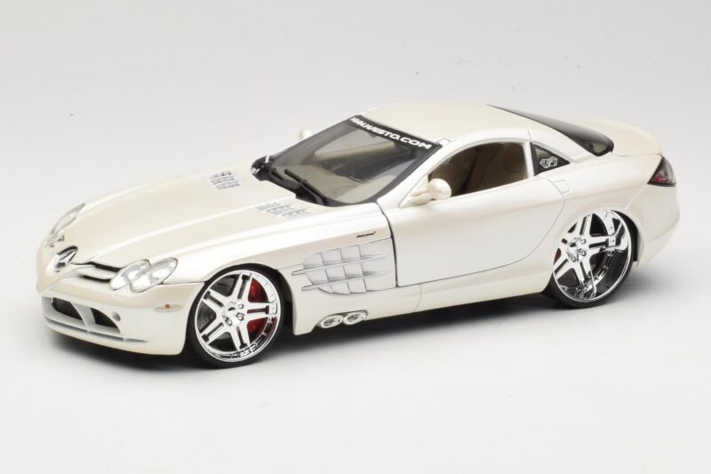 Mercedes SLR McLaren C199 Vit Maisto 1:18 31068 Metall
