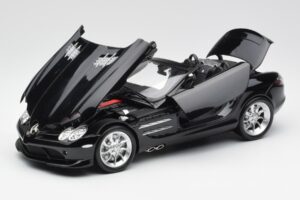 Mercedes SLR McLaren Roadster R199 Crystal Galaxit Svart Minichamps 1:18 B66961004 Metall — bild 2 av 8