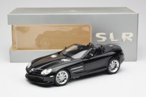 Mercedes SLR McLaren Roadster R199 Crystal Galaxit Svart Minichamps 1:18 B66961004 Metall — bild 8 av 8