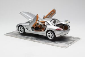 Mercedes SLR Vision Silver Begränsad Upplaga Med Aluminiumsockel Bburago 1:18 B66962102 Metall — bild 5 av 8