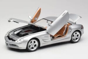 Mercedes SLR Vision Liquid Silver Maisto 1:18 B66962101 Metall — bild 2 av 8