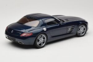 Mercedes SLS AMG C197 Blue Metallic Minichamps 1:18 100039021 Metall — bild 3 av 8