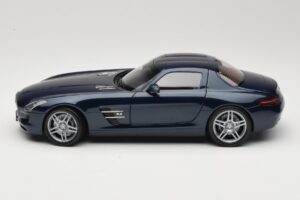 Mercedes SLS AMG C197 Blue Metallic Minichamps 1:18 100039021 Metall — bild 4 av 8