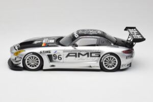 Mercedes AMG SLS C197 GT3 Team AMG China #96 M. Hakkinen / C. Cheng Zhuhai 6th 2011 Minichamps 1:18 151113196 Metall — bild 3 av 6
