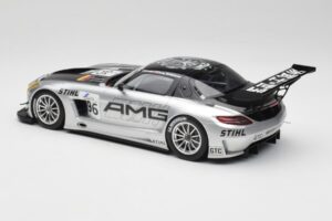 Mercedes AMG SLS C197 GT3 Team AMG China #96 M. Hakkinen / C. Cheng Zhuhai 6th 2011 Minichamps 1:18 151113196 Metall — bild 5 av 6