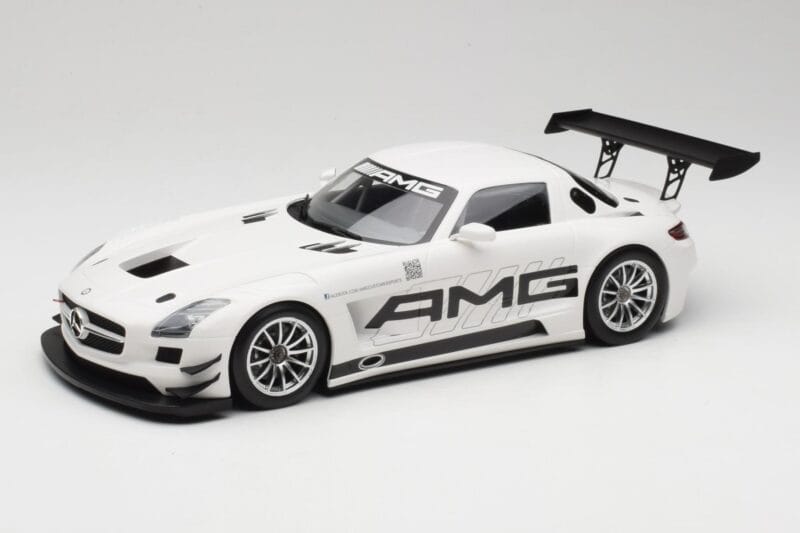 Mercedes AMG SLS C197 GT3 Street Vit Minichamps 1:18 151123107 Metall