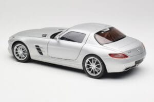 Mercedes SLS AMG C197 Iridium Silver Minichamps 1:18 100039026 Metall — bild 7 av 8