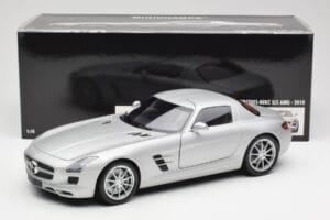 Mercedes SLS AMG C197 Iridium Silver Minichamps 1:18 100039026 Metall — bild 8 av 8