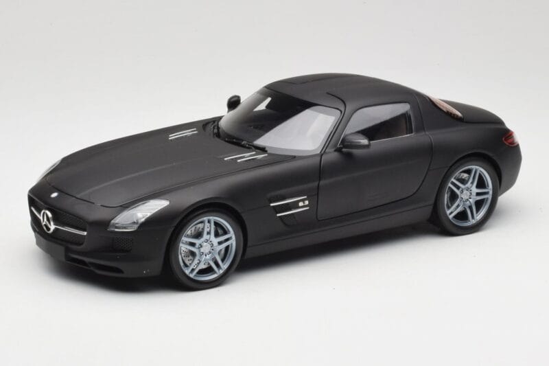Mercedes SLS AMG C197 Matte Black Minichamps 1:18 100039027 Metall