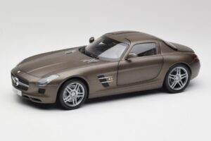 Mercedes SLS AMG C197 Monza Grå Minichamps 1:18 B66960044 Metall