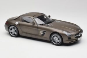 Mercedes SLS AMG C197 Monza Grå Minichamps 1:18 B66960044 Metall — bild 6 av 8