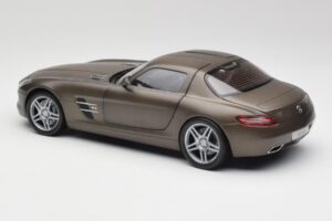 Mercedes SLS AMG C197 Monza Grå Minichamps 1:18 B66960044 Metall — bild 7 av 8