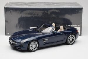 Mercedes SLS AMG R197 Roadster South Seas Blå Minichamps 1:18 100039031 Metall — bild 8 av 8