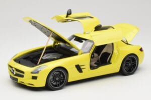 Mercedes SLS AMG C197 Gul Minichamps 1:18 100039022 Metall — bild 2 av 8