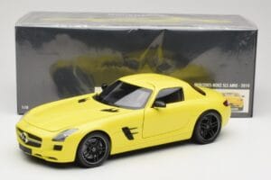 Mercedes SLS AMG C197 Gul Minichamps 1:18 100039022 Metall — bild 8 av 8