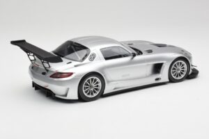 Mercedes SLS AMG GT3 C197 Street Silver Minichamps 1:18 151113100 Metall — bild 2 av 6