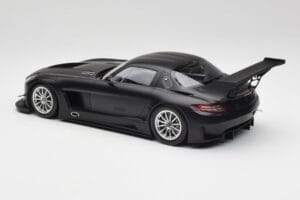 Mercedes SLS AMG GT3 C197 Street Matt Svart Minichamps 1:18 151113101 Metall — bild 5 av 6