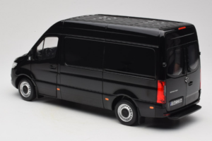 Mercedes Sprinter Svart Norev 1:18 183041 Metall — bild 7 av 8