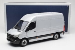 Mercedes Sprinter W907 Silver Norev 1:18 183424 Metall — bild 8 av 8