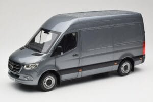 Mercedes Sprinter W907 Skåpbil Selenite Grey Metallic Norev 1:18 B66004163 Metall