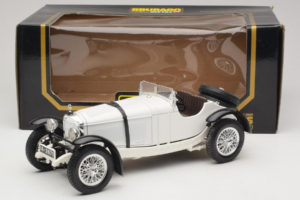 Mercedes SSK Vit Bburago 1:18 3009-P3 Metall — bild 6 av 6